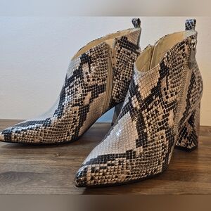 NWOT Marc Fisher Snakeskin Leather Ankle Boots Women's Size 6.5M